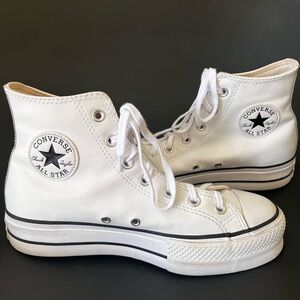 Chuck Taylor All Star Lift Platform Women’s Size 9